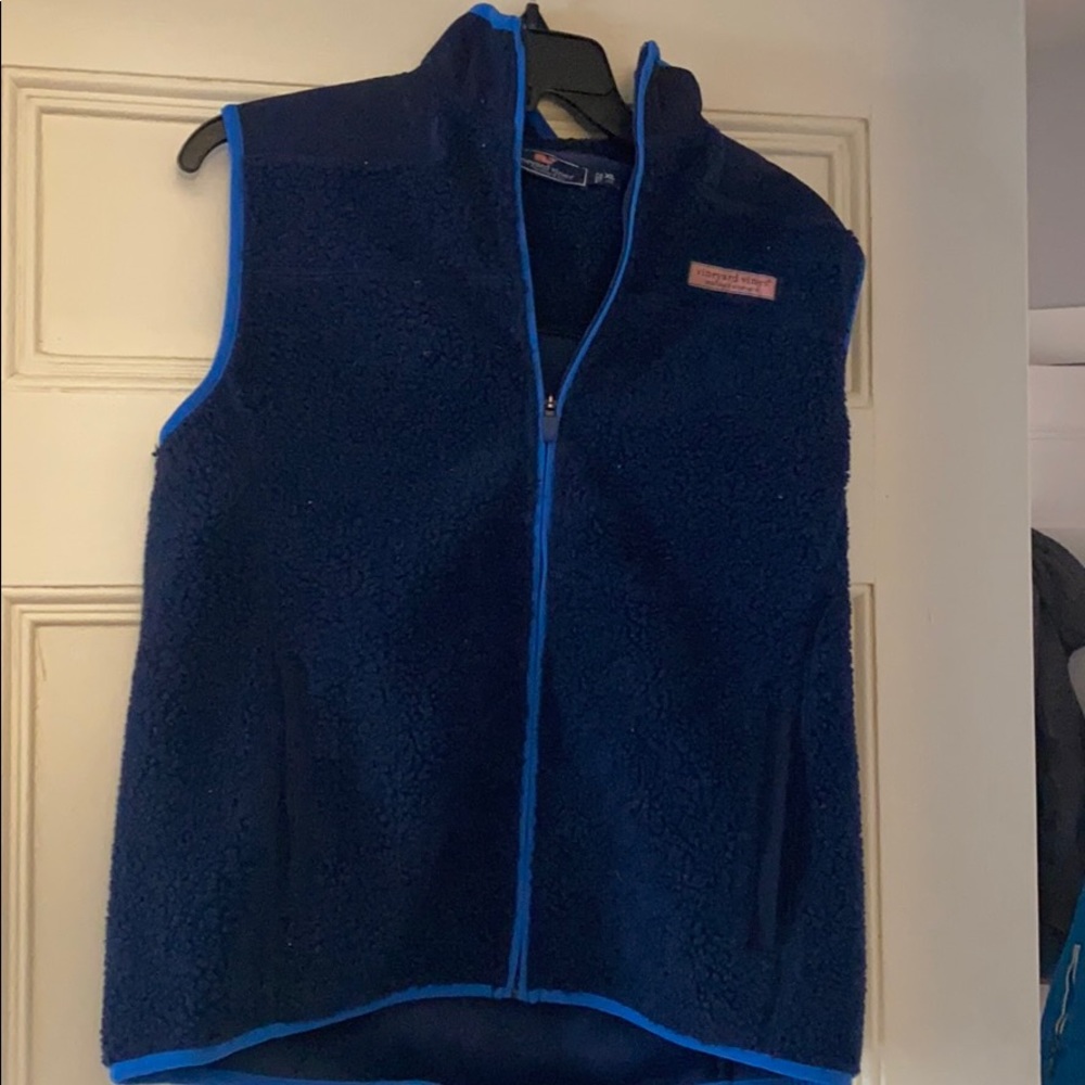 Vineyard Vines boys XL vest